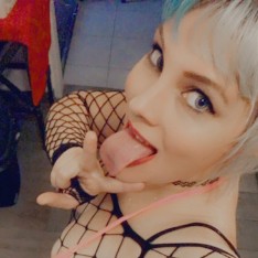 Sexy Spunky Girl