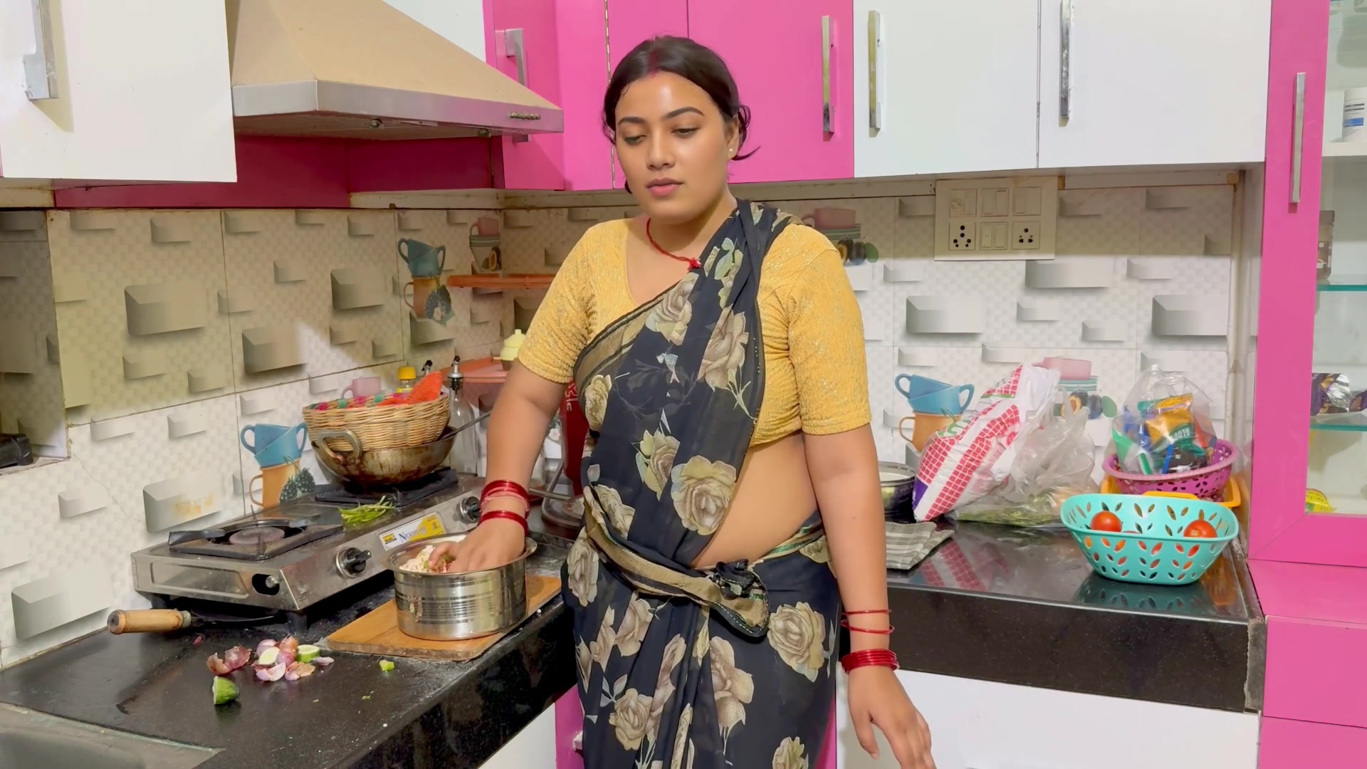 My lovely stepmother was cooking in the kitchen, father went to office then stepmother wants to fuck her. Full Hindi Viral Video