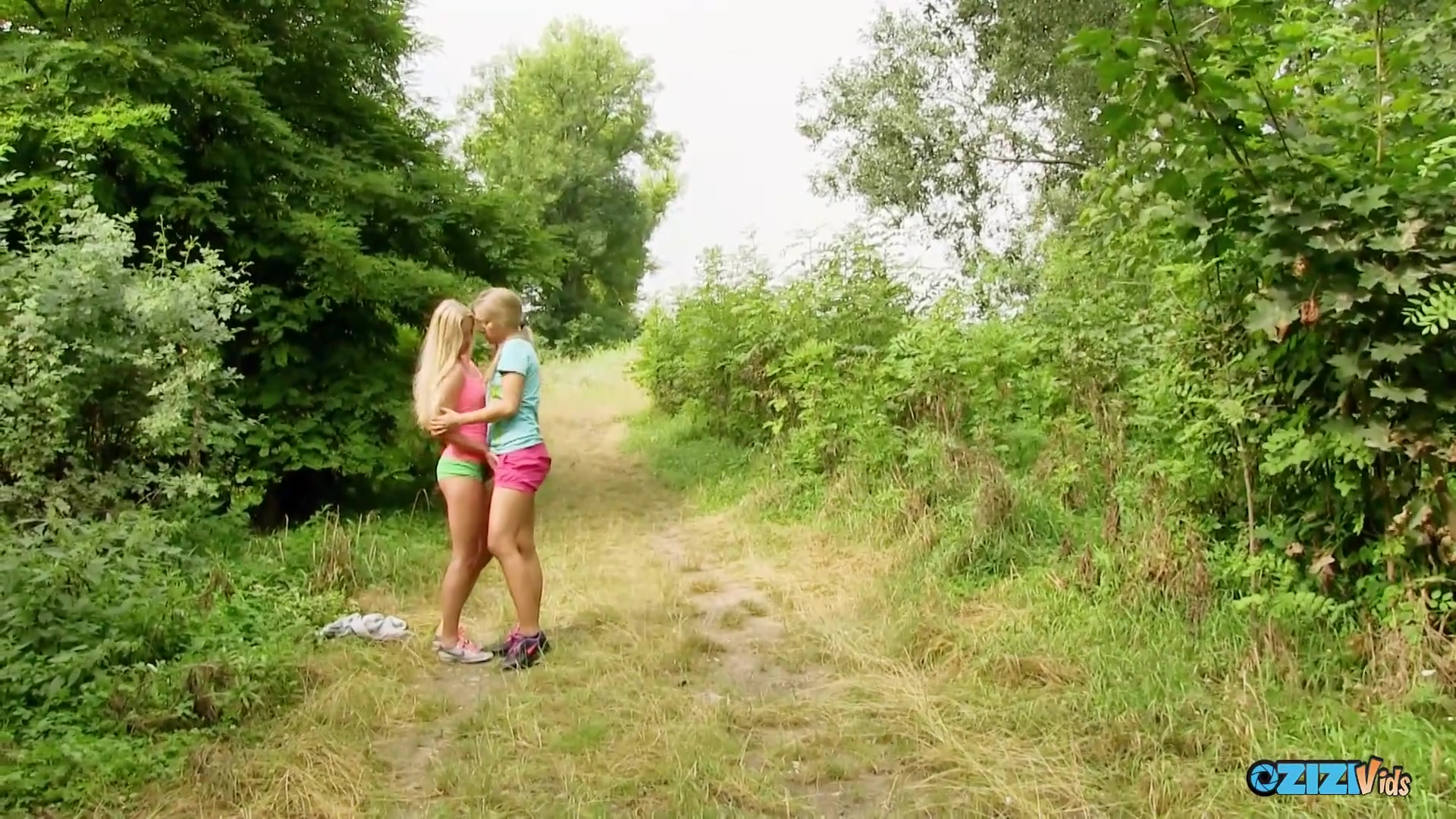Lesbian sweetheart takes her crush on an outdoor bicycle date