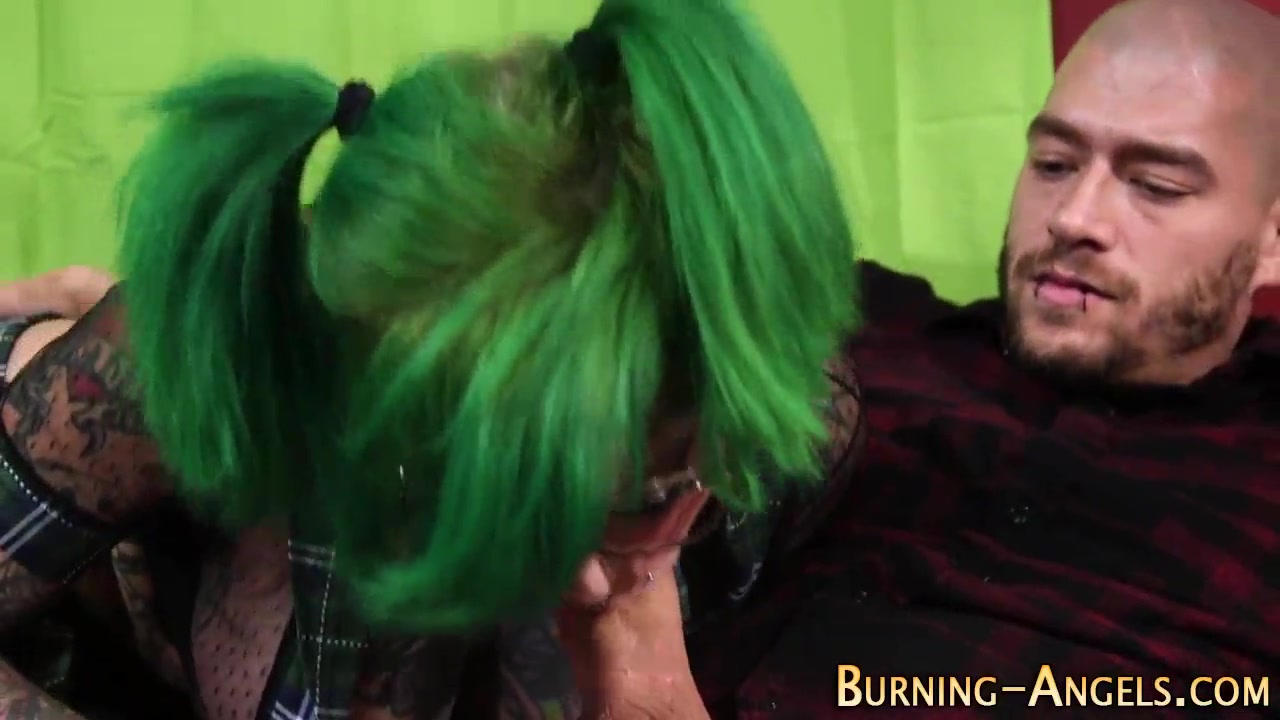 Goth whore gets railed