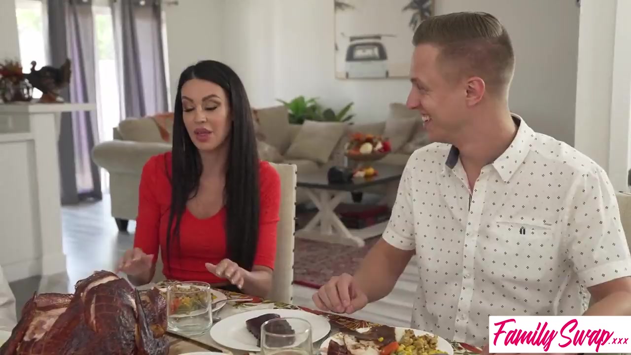 FamilySwapXXX - Swap Mom "Get over here, I got some breast meat for you!" S4:E2