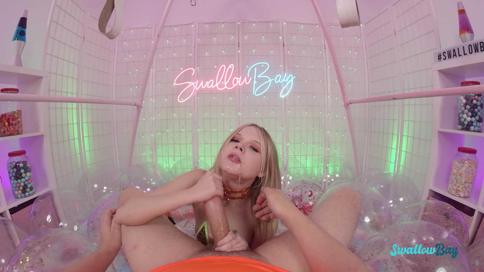 Horny teen blonde first time squirt for me