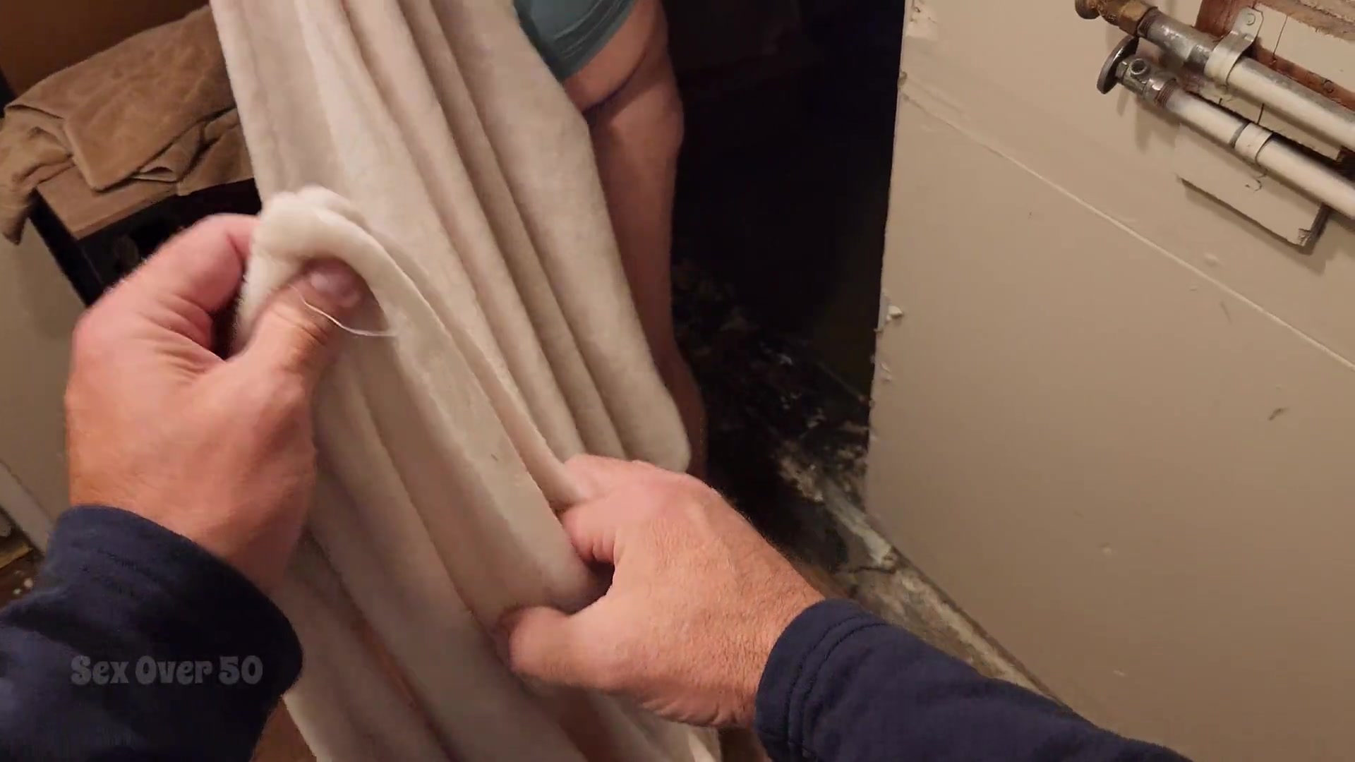 A Lonely MILF seduces a young man who rents her basement apartment. "The landlady" Part 1