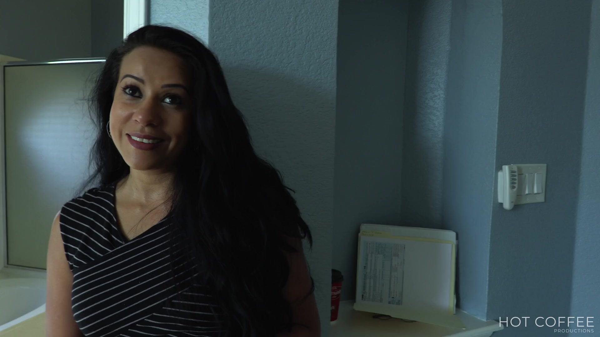 SOLD! Realtor fucks her client and makes him cum twice