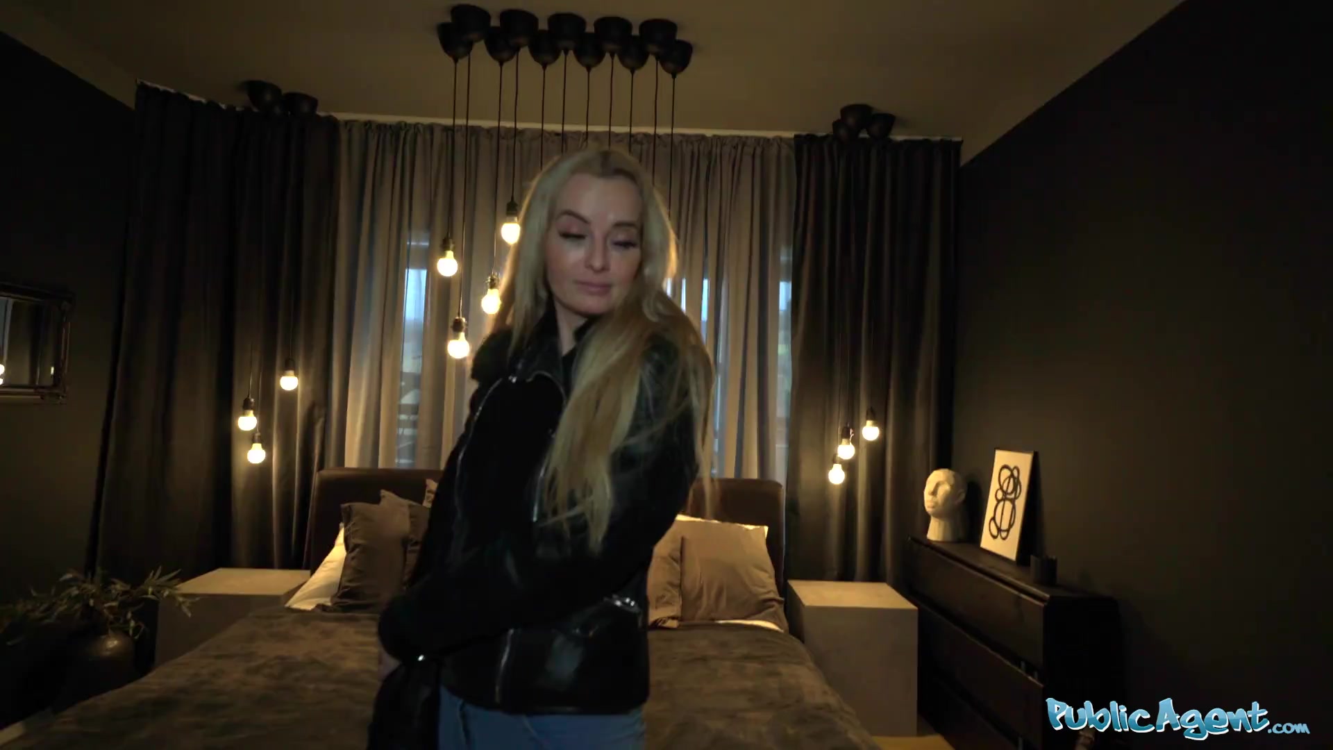 Public Agent Meet one of the sexiest MILF's in Prague and watch her fuck
