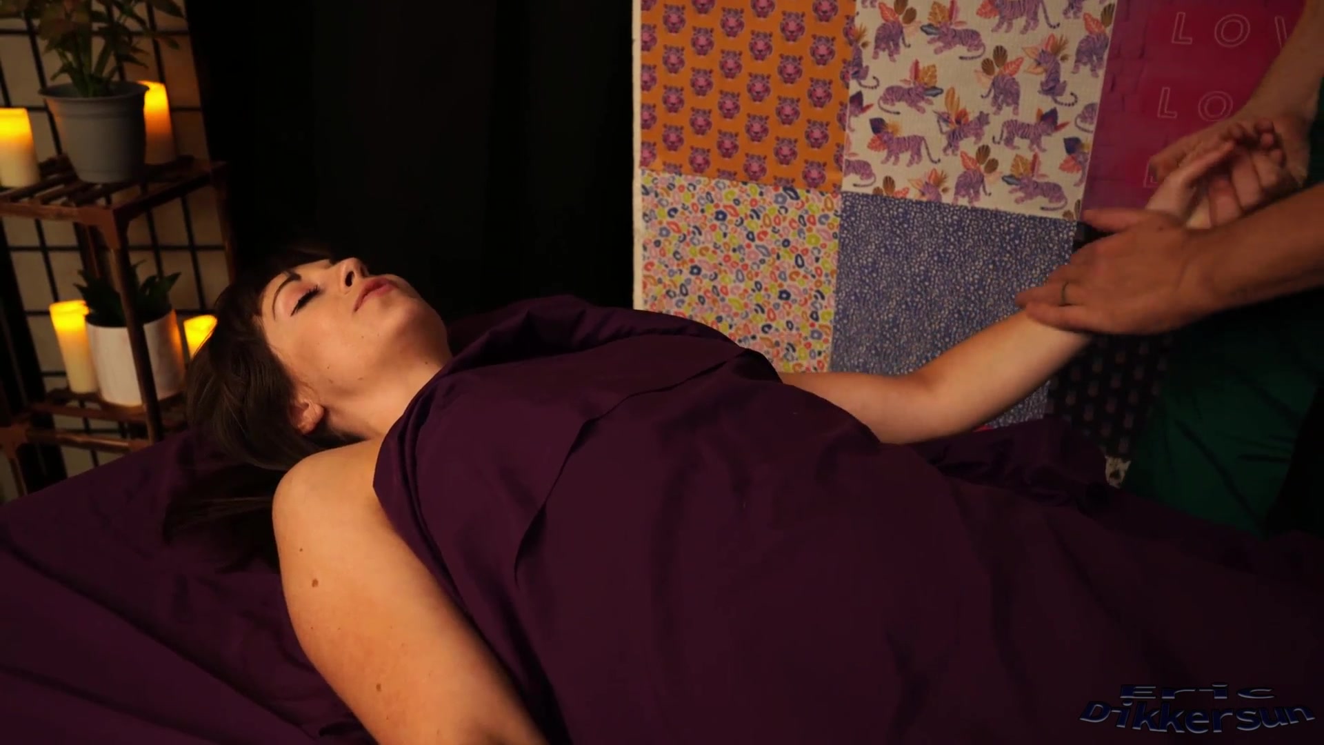 Jenna Noelle Brunette Petite Massage