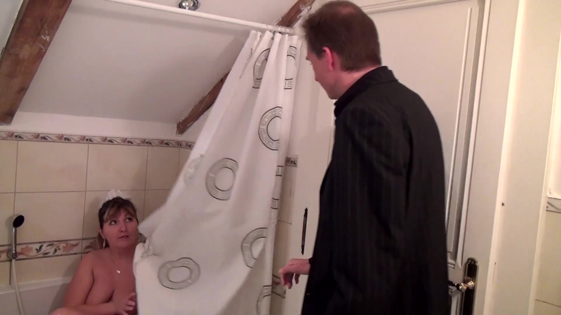 Fat Maid Caught Bathing and Fucked