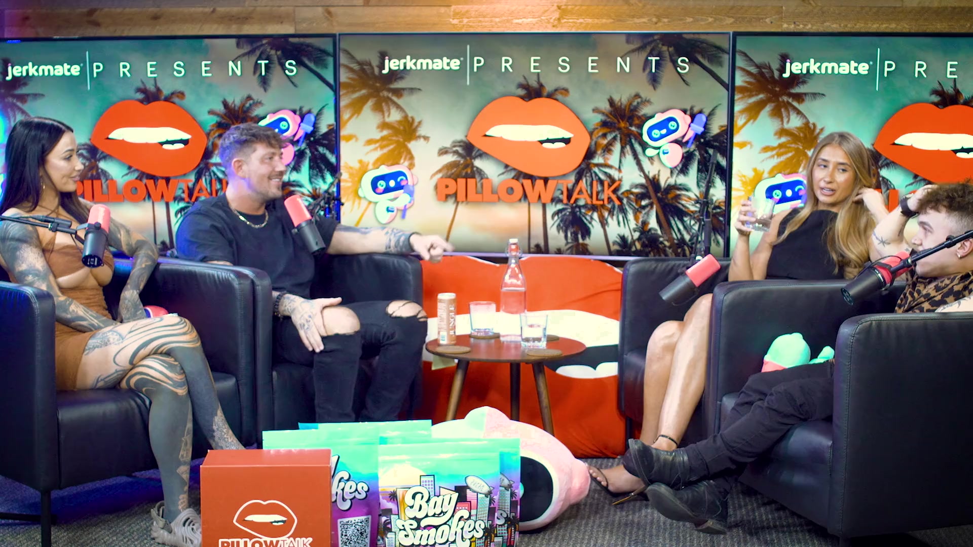LILY PHILLIPS FUCKS A LITTLE PERSON LIVE ON PODCAST W/ WILLOW HARPER WATCHING